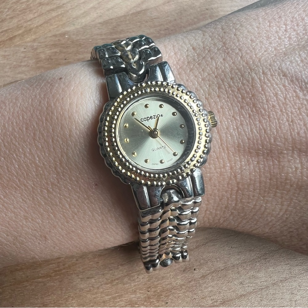 Capezio ladies round dial two-tone ladies dress watch NEW BATTERY